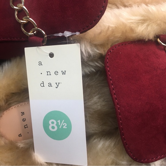 a new day Size 8.5 Women’s Rene Burgundy Flats Slide On Faux Suede & Fur Lining - Picture 7 of 11